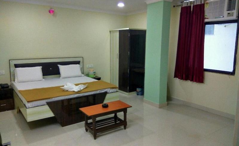 Hotel Sukh Sagar Gwalior Exterior foto